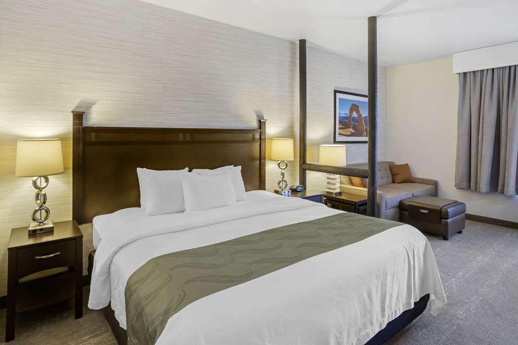 Quality Suites Moab Near Arches National Park Phòng bức ảnh