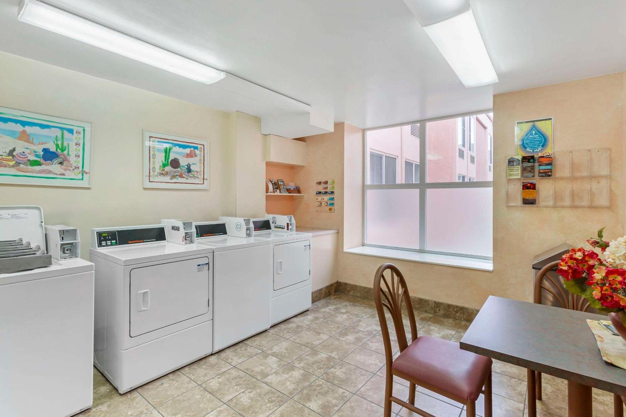 Quality Suites Moab Near Arches National Park Ngoại thất bức ảnh